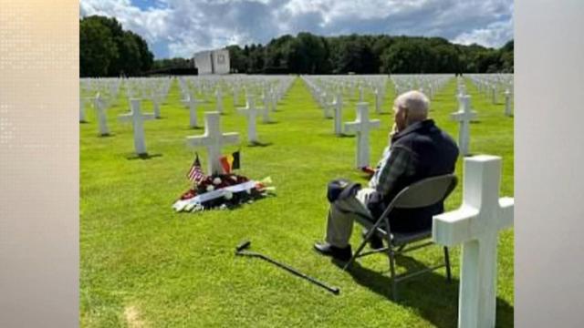 WWII vet finally visits brother's grave 70 years later
