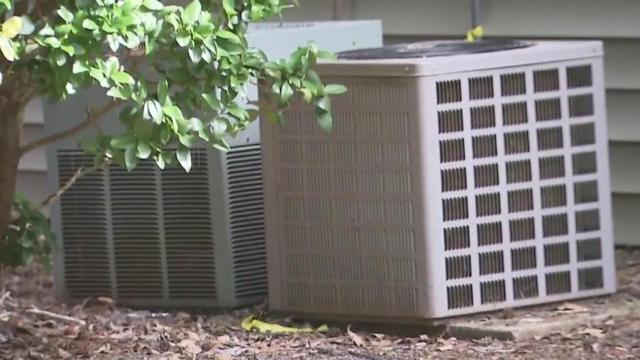 Hillsborough residents sweltering after weeks with no AC 