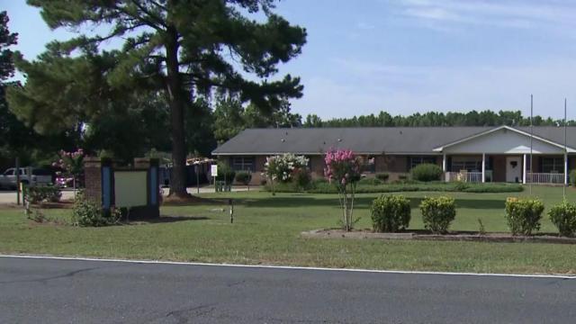 Robeson commissioners block petition to site drug rehab clinic 
