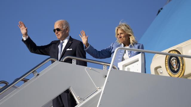 Gov. Cooper will join Bidens in DC for turkey pardoning, in NC for 'Friendsgiving' with military families