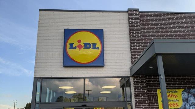 Lidl deals March 8-14: Blackberries, chicken breast, chicken wings, corned beef brisket, ice cream, frozen pizza, English muffins, Easter candy