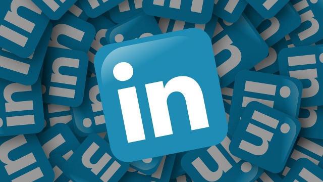 Layoff fallout spills to LinkedIn: News feeds are filling up with job hunts