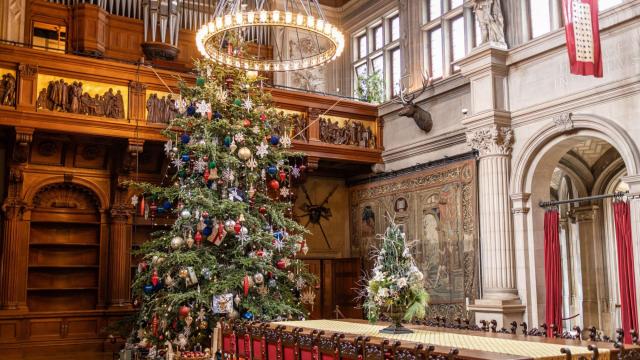 Secrets behind Christmas at Biltmore's centerpiece tree 