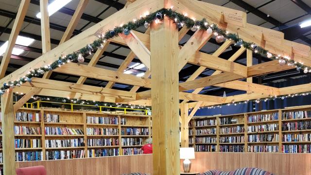 Give the gift of reading at Fifth Street Books 