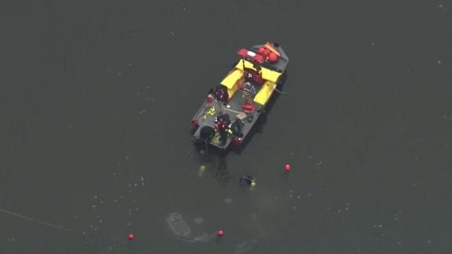Police find body at bottom of Roanoke River