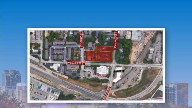 Residents in Boylan Heights discuss planned towers in historic neighborhood