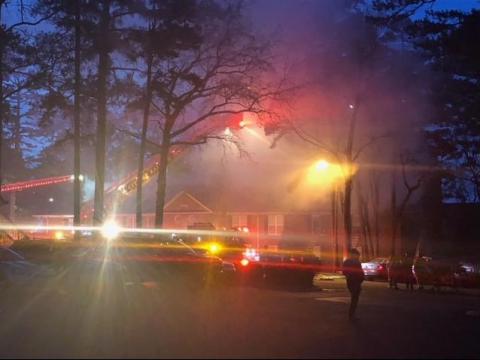 Fire at Raleigh apartment complex injures firefighter, 4 others