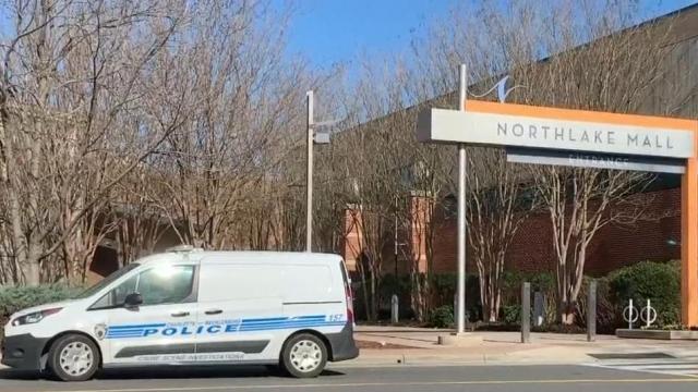 Shots fired at mall in Charlotte, two people receiving treatment for non-shooting injuries