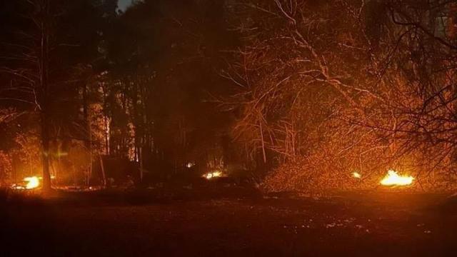 Cumberland County fire spans 300 acres, forces some to evacuate homes
