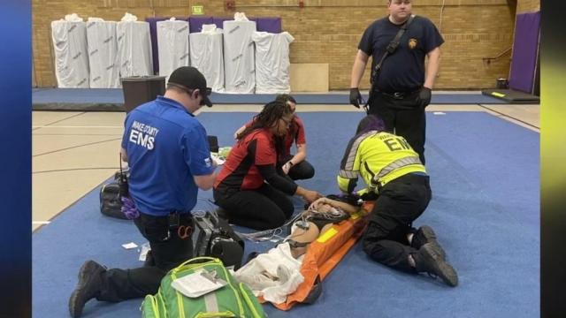 640x360 - 17-year-old cheerleader goes into cardiac arrest during warm-up at Raleigh high school