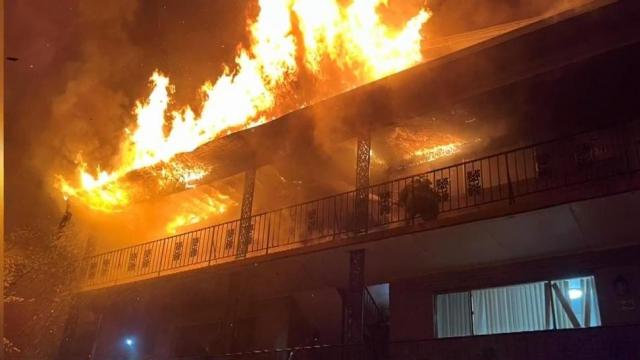 Durham apartment fire displaces families, kills two dogs 