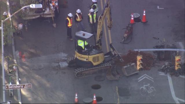 Sky 5: Gas leak forces evacuations, closes streets in downtown Raleigh