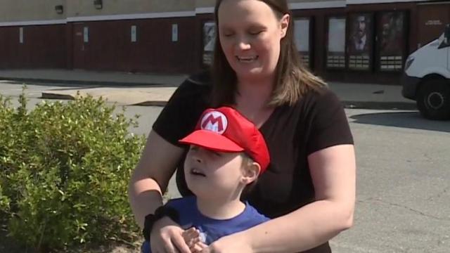 Theater holds private screening of Super Mario Bros. movie for 9-year-old Wayne County superfan with autism