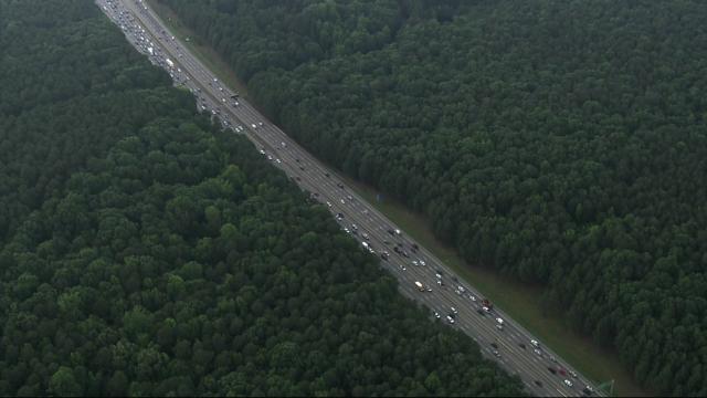 Sky 5: Airport Road on I-40 East