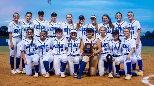 (4) Midway conquers 2A East softball regional with victory over (6) North Johnston