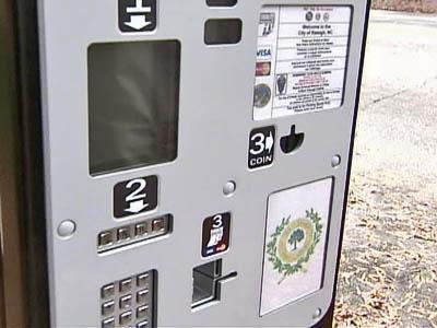 Raleigh Gives Quarter to Coinless Parking Idea