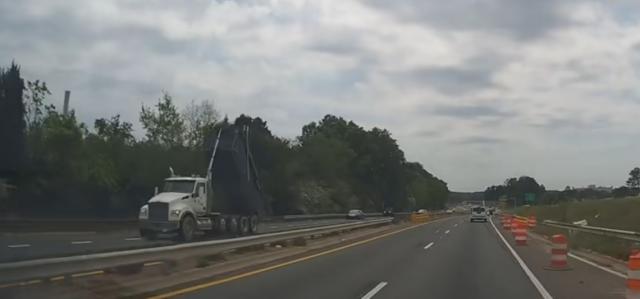 A dump truck hit a metal structure and sign over Interstate 440 in Raleigh on Friday, closing both directions of the highway for a surprisingly short period of time. 