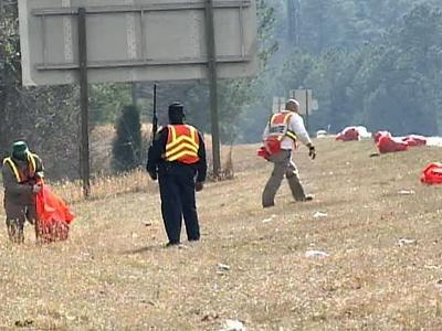 Inmates Return to Roadside Litter Duty