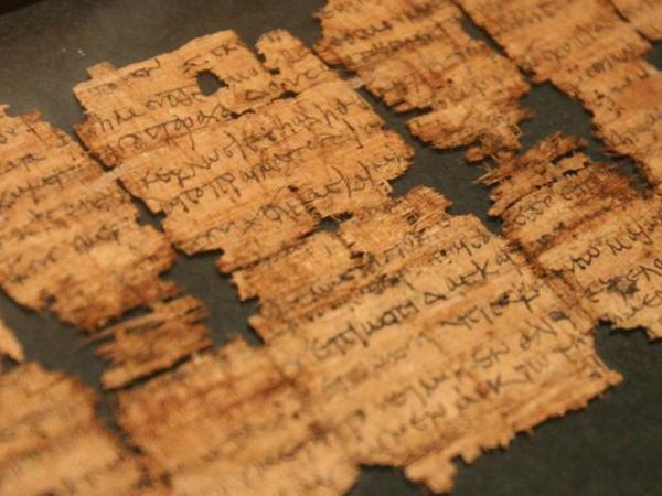 New exhibit reveals mysteries, intrigue of Dead Sea Scrolls