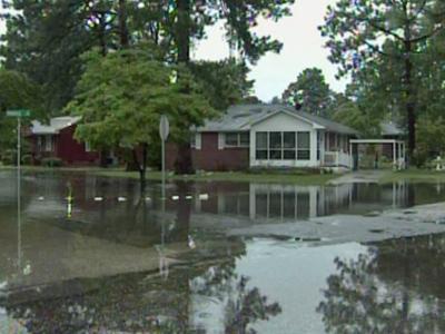 Severe weather causes flooding in Fayetteville