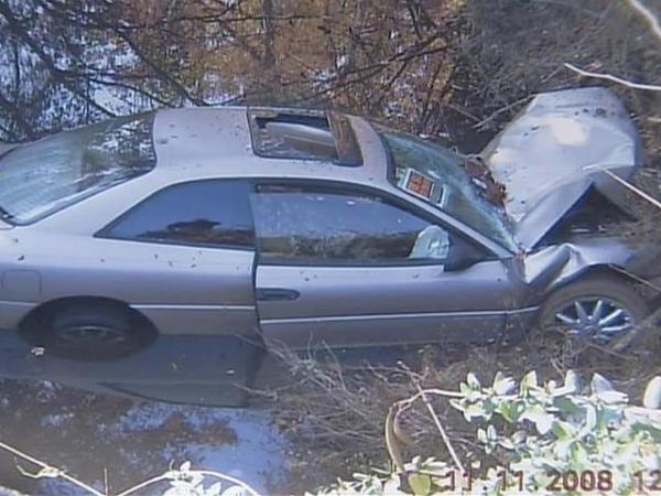 Man trapped in wrecked, flooded car for 10 hours