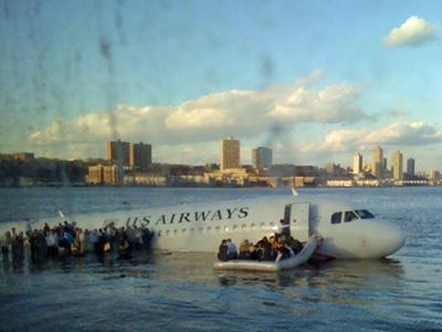 Disabled jet ditches into NYC river; all rescued