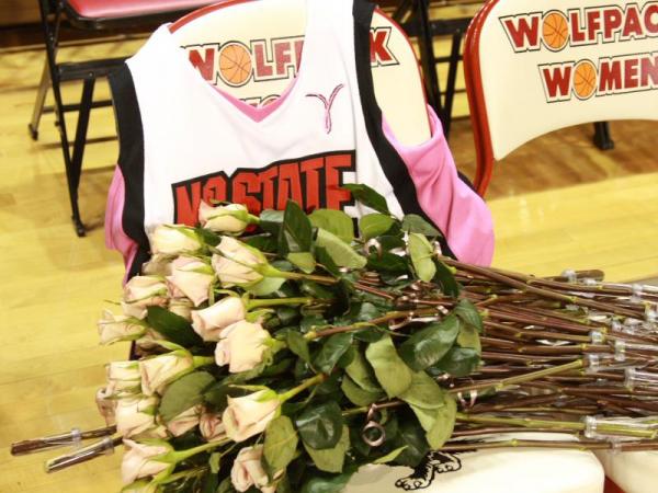 Tribute ceremony held for Kay Yow