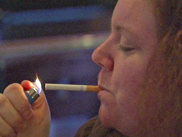 Cancer survivor seeks more smoking restrictions