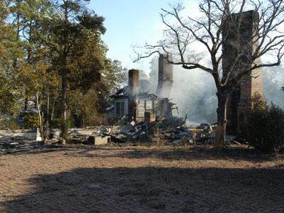 Former Rockefeller guest house destroyed in blaze