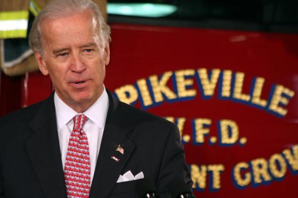 Vice President Joe Biden Visit_ Pikeville NC_Gray Whitley_4.1.09