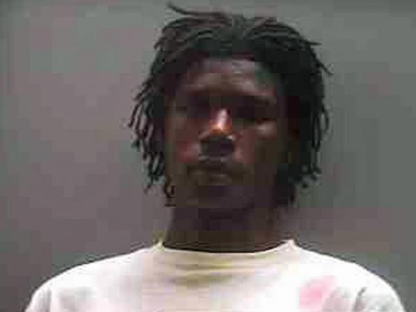 Chamone Coy Diggins, 17 - mug shot 4/18/2009 - Edgecombe County Jail break, escape, Edgecombe County Detention Center Annex