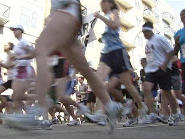 Inaugural Race for Our Heroes draws hundreds