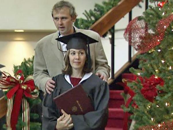 Meredith axes December graduation