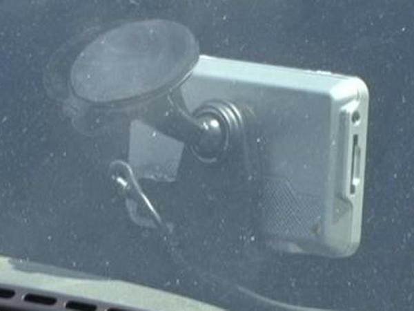 Cary car break-ins target GPS units