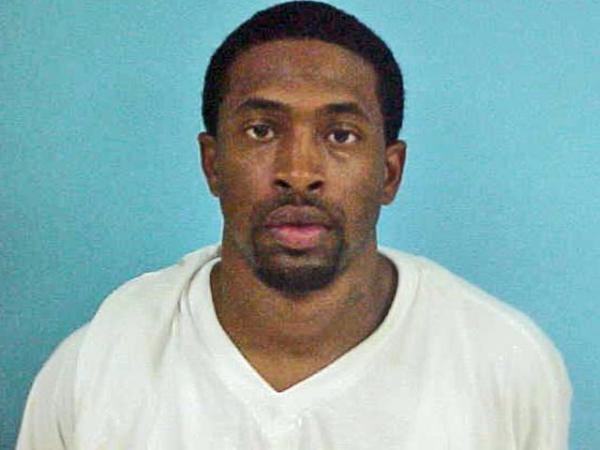 Jermaine Samuel Bowser - mug shot 8/27/09 - Foot chase nets domestic violence suspect