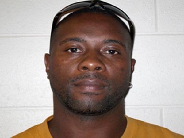 Vinson Maurice Grace - mug shot 8/26/09 - Raeford man charged with rape, kidnapping