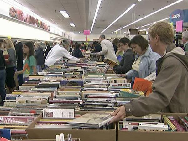 Crowds hit Wake County library's book sale