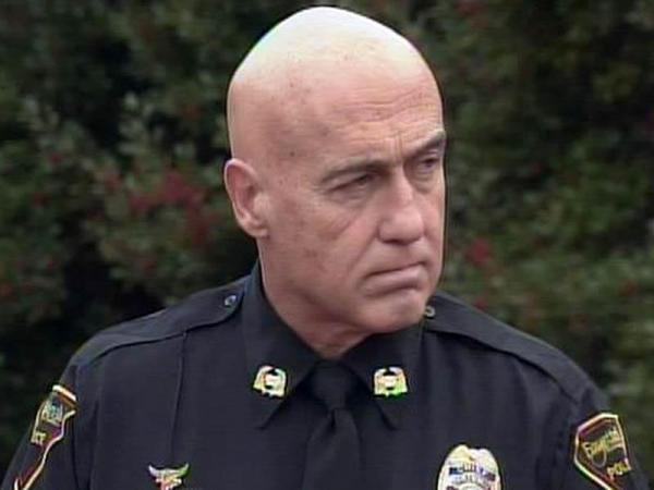 Fayetteville police chief to retire