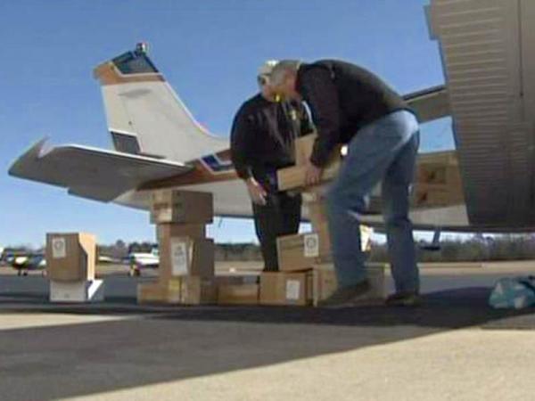 Single-engine planes ferry medical supplies to Haiti