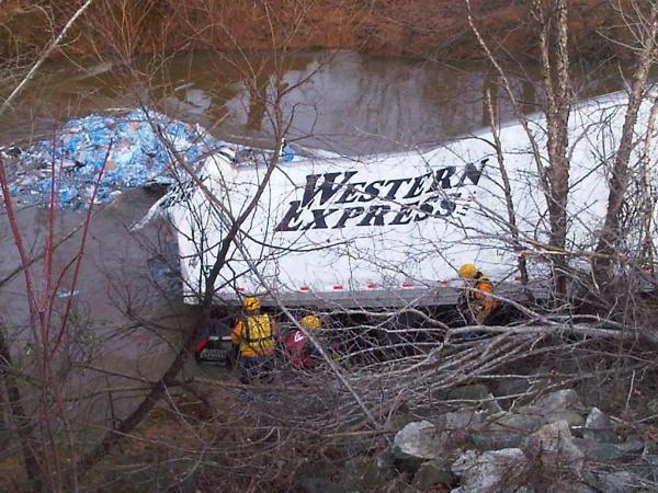 Tractor-trailer crashes on I-85 near Graham, ends up in river