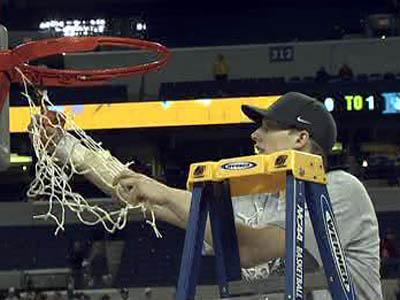 Duke cuts down the nets