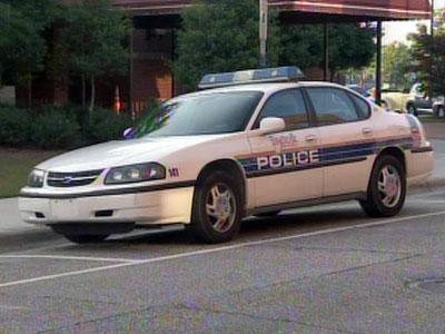 Fayetteville woman thwarts fake cop
