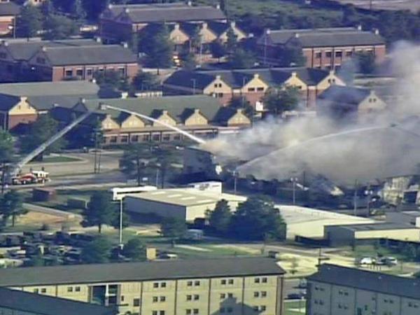 Raw: Sky 5 over Fort Bragg fire