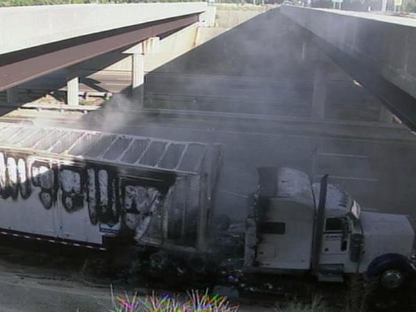 Truck fire stalls holiday traffic on I-95