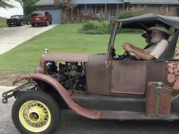 Pair travel the country in Model T