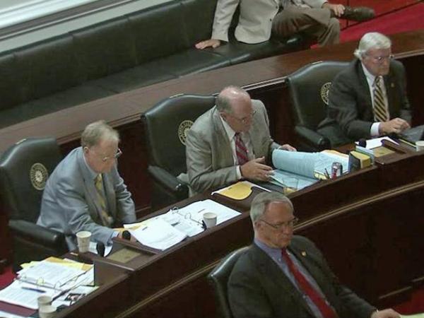 07/10/10: In all-nighter, lawmakers pass ethics reform, DNA bill