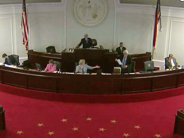 Lawmakers pass ethics reform bill 