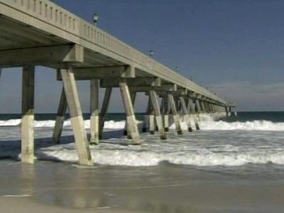 Wrightsville Beach braces for Earl