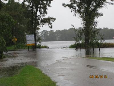 09/30: Heavy rain floods coastal N.C.