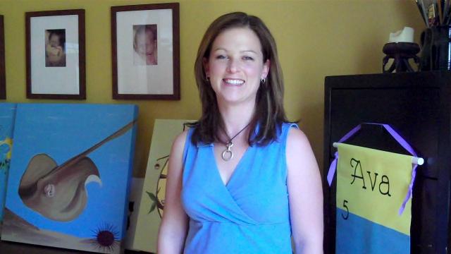 Love of painting turns into business for Apex mom